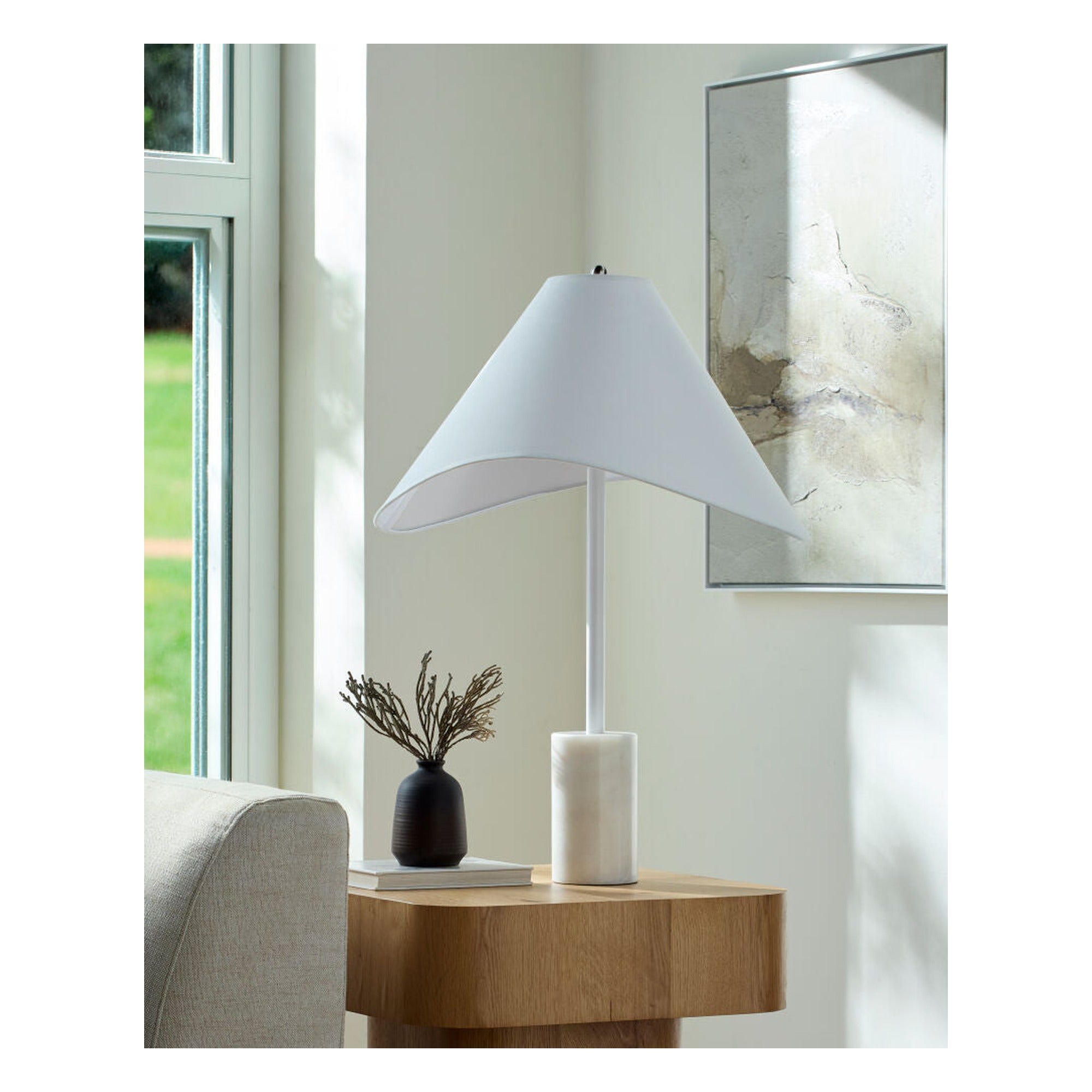 Apuila Accent Table Lamp API-025 - styleshot