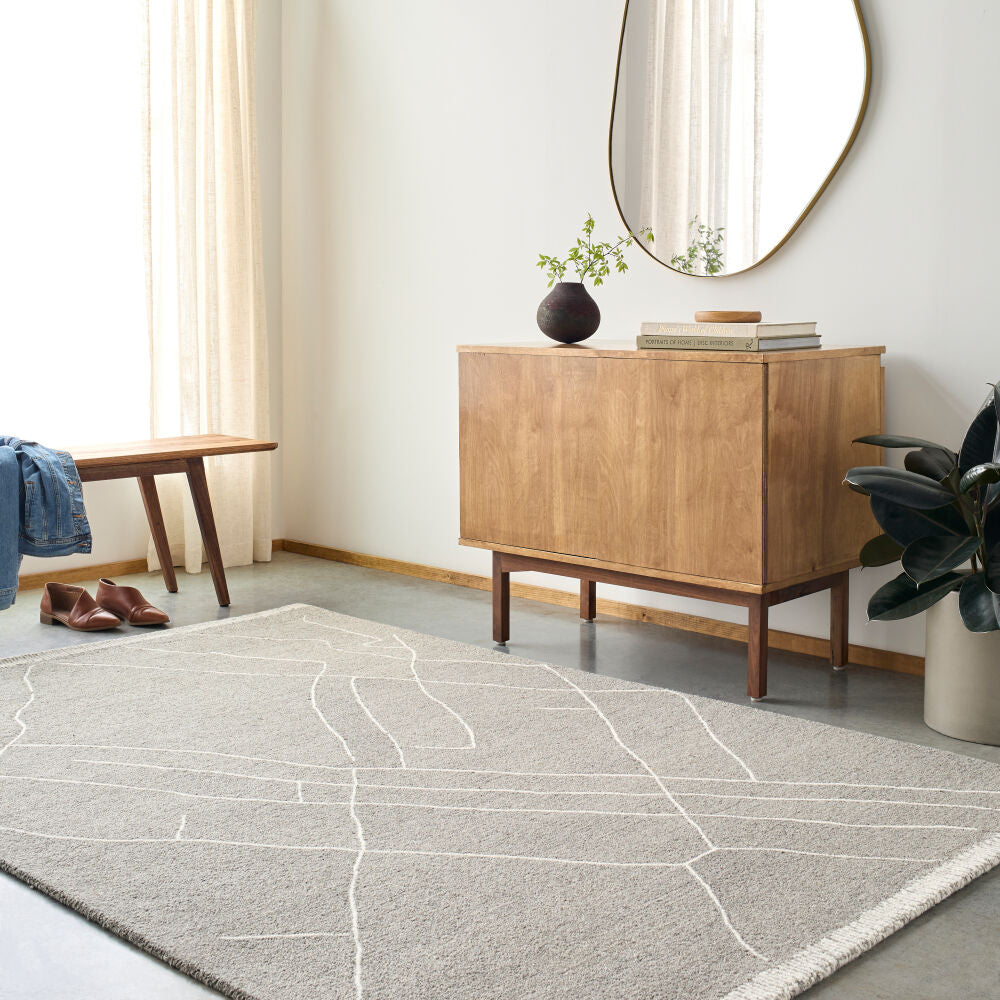 Arsenal Cream/Medium Gray Handmade Rug - roomscene