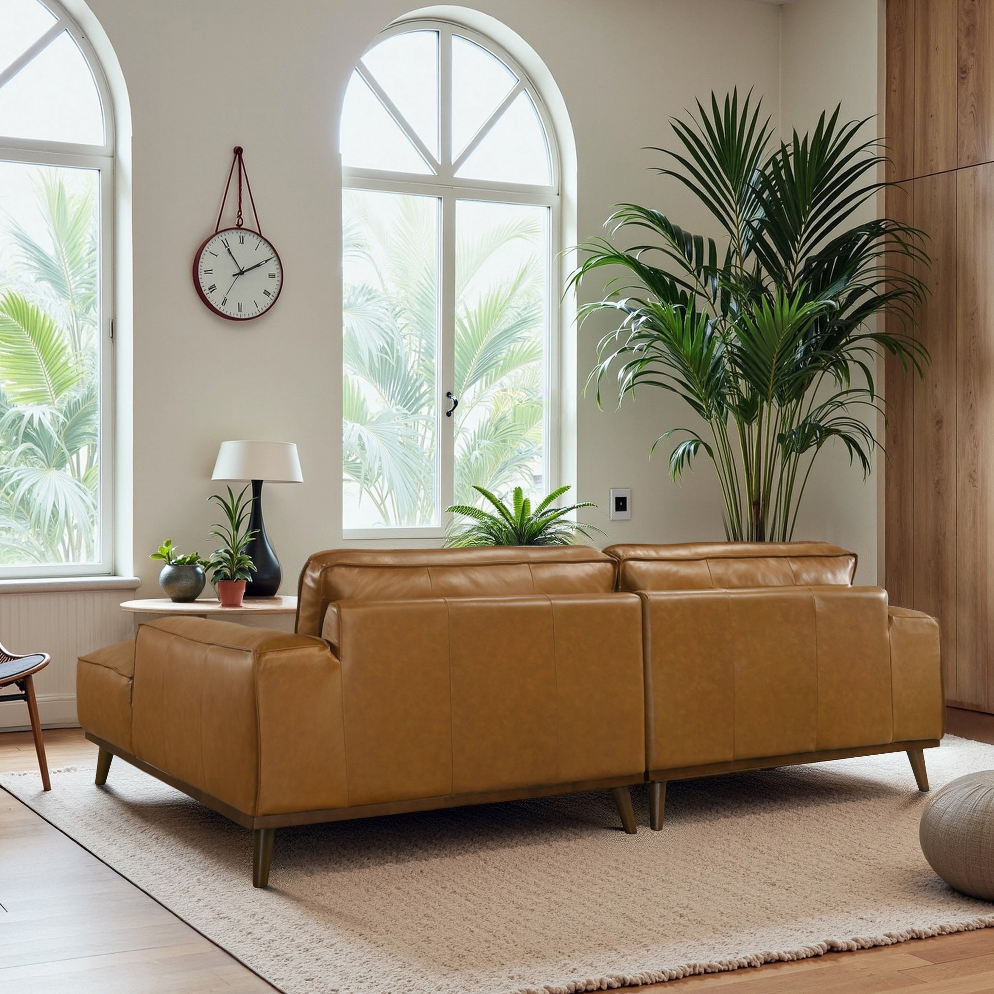 Kerrville Premium Leather Sectional with Chaise
