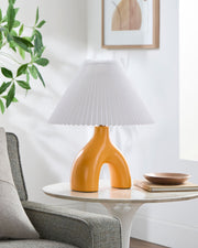 Alvik Accent Table Lamp AVK-001 - styleshot