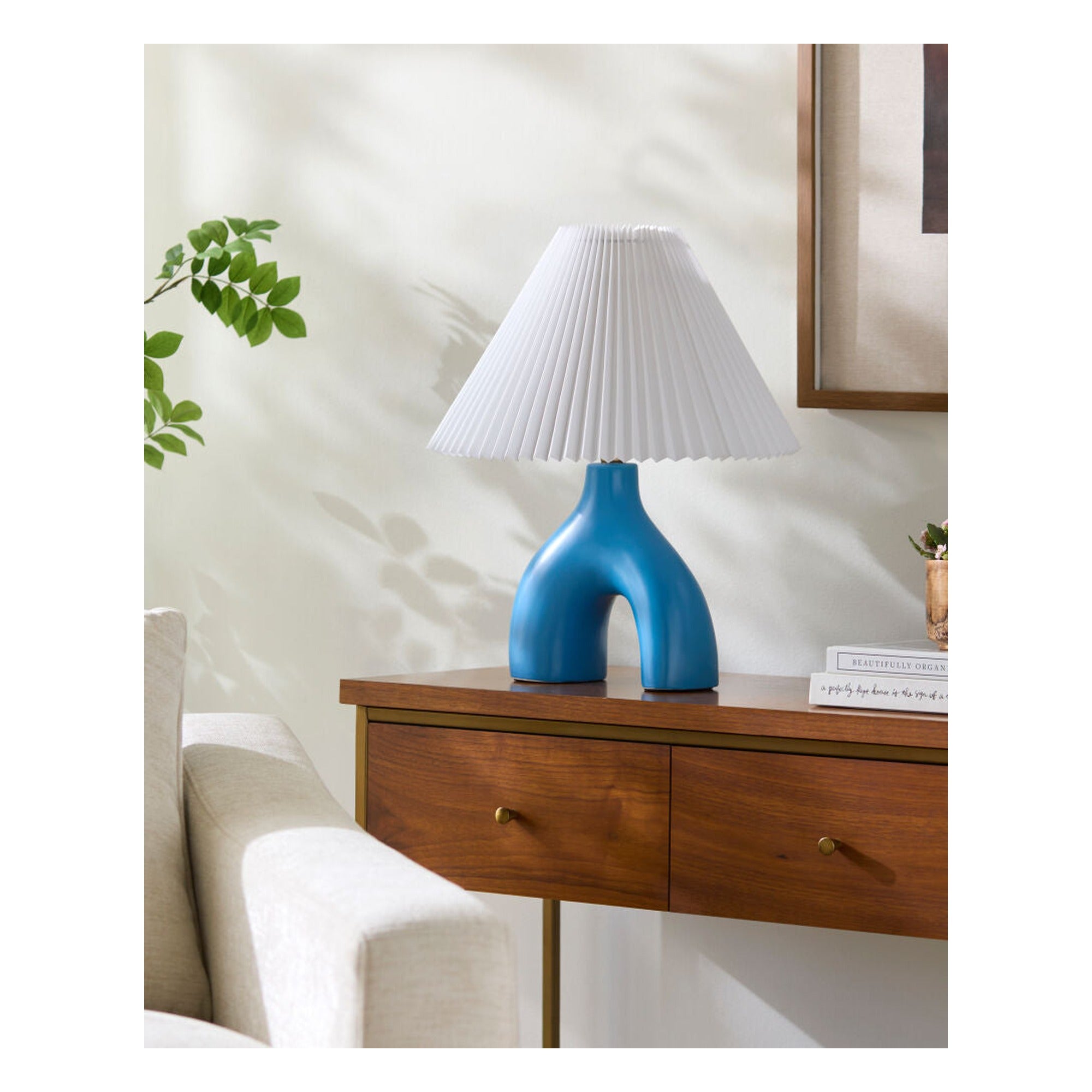 Alvik Accent Table Lamp AVK-011 - styleshot