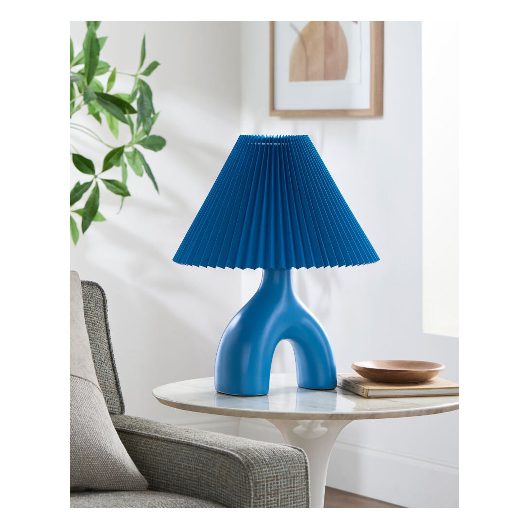 Alvik Accent Table Lamp AVK-012 - styleshot