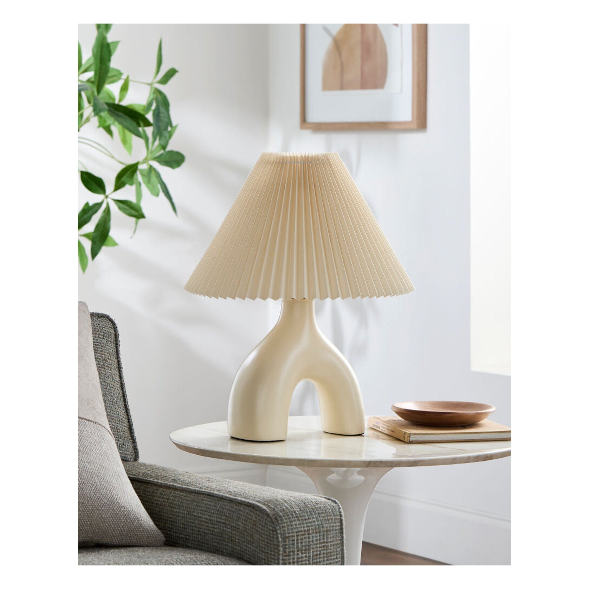 Alvik Accent Table Lamp AVK-016 - styleshot