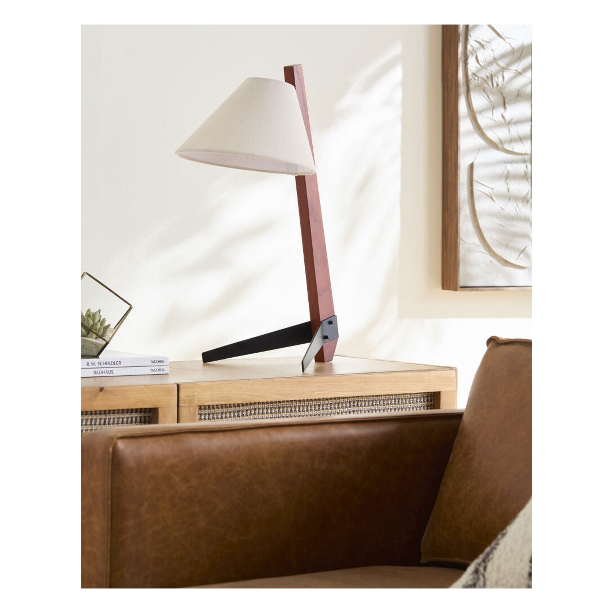 Arvello Accent Table Lamp AVLO-001 - styleshot