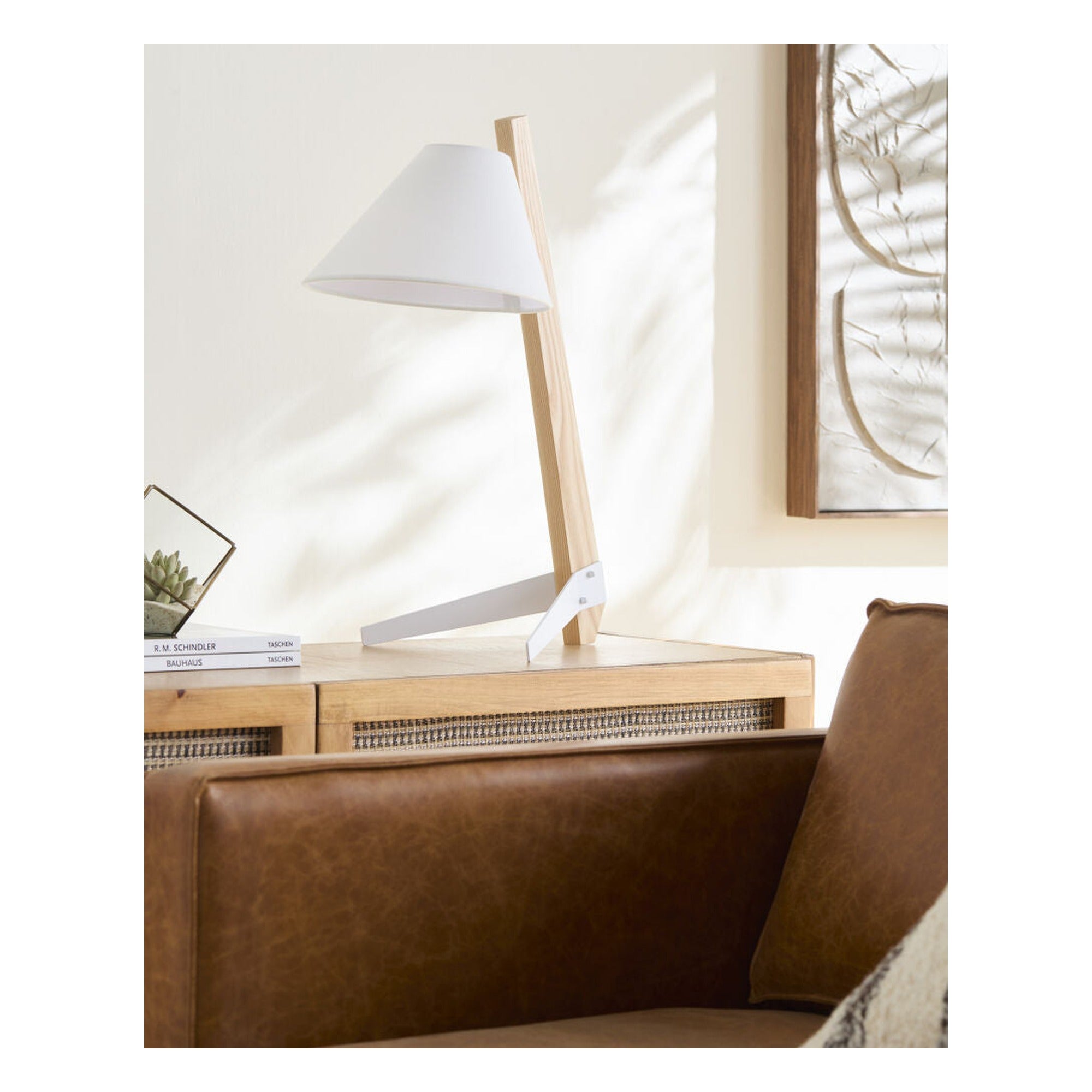 Arvello Accent Table Lamp AVLO-002 - styleshot
