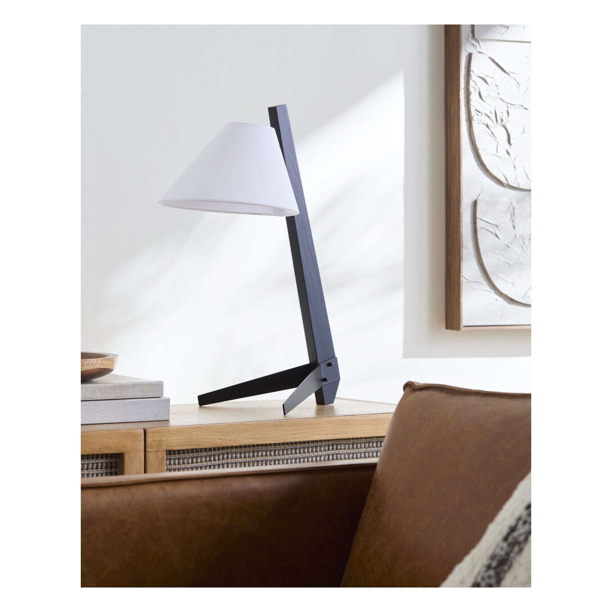 Arvello Accent Table Lamp AVLO-003 - styleshot
