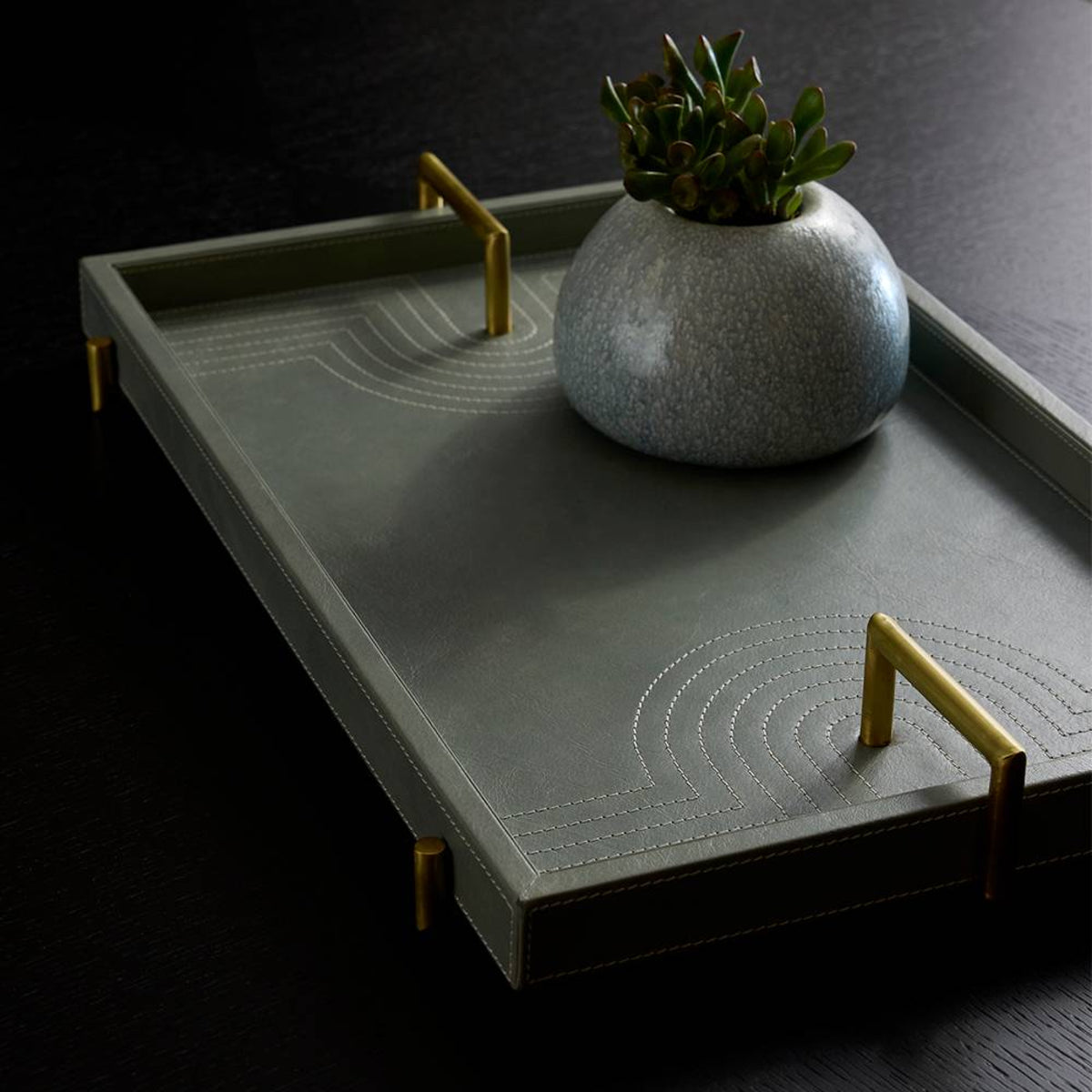 Arcus Tray