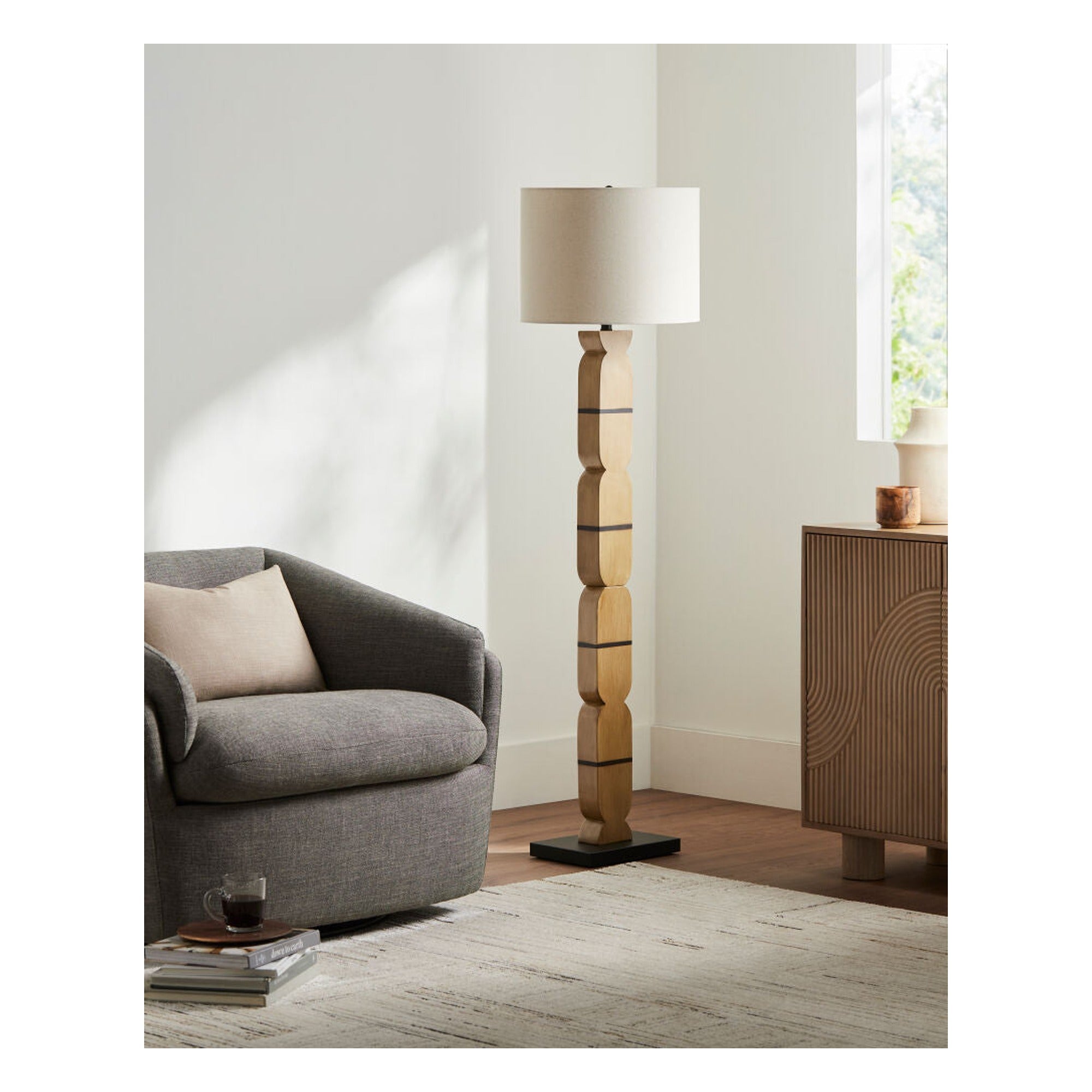 Ayapel Accent Floor Lamp - styleshot