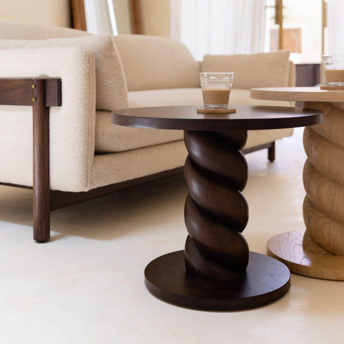 Olo Round End Table Roasted Cofee by Urbia - detail 4