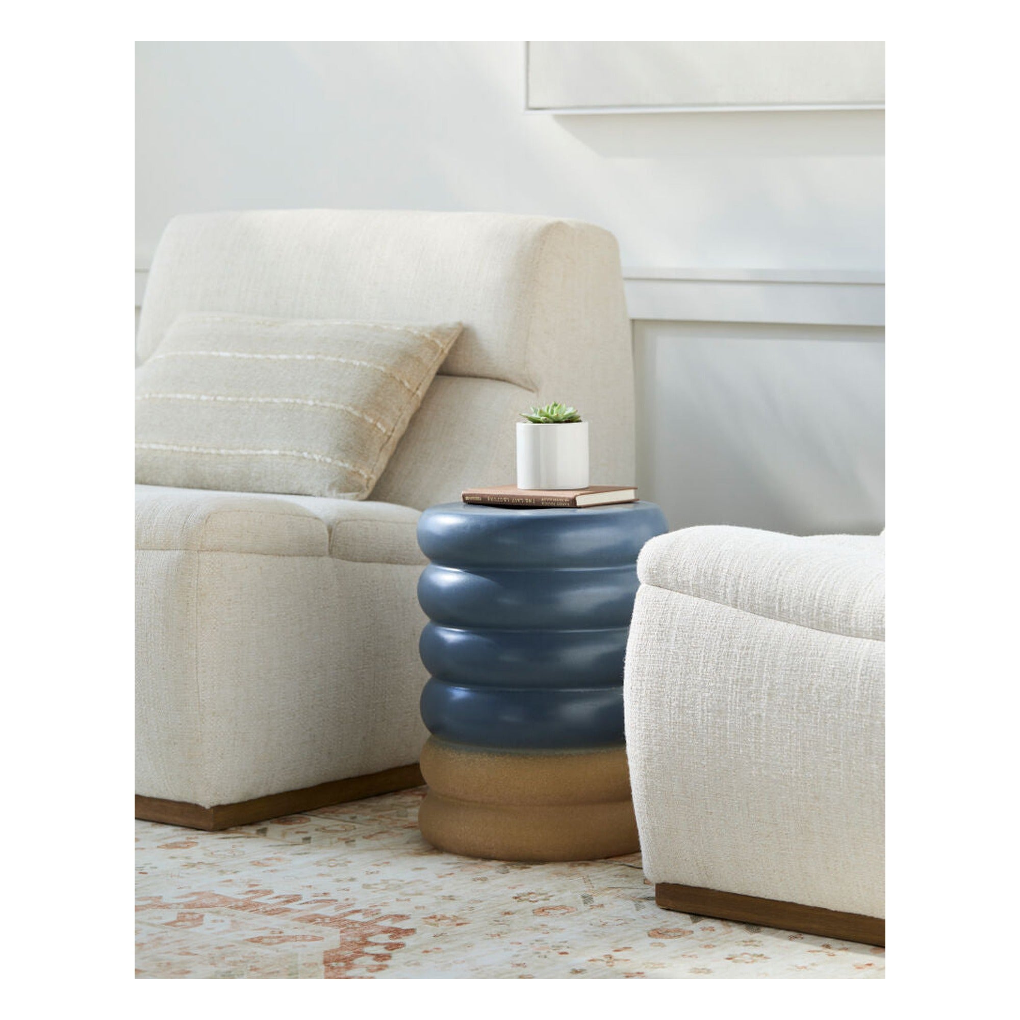 Bizen Garden Stool BIZ-005 - styleshot