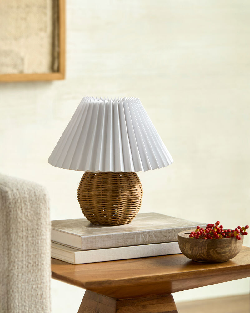 Bajo Accent Table Lamp BJO-002 - styleshot