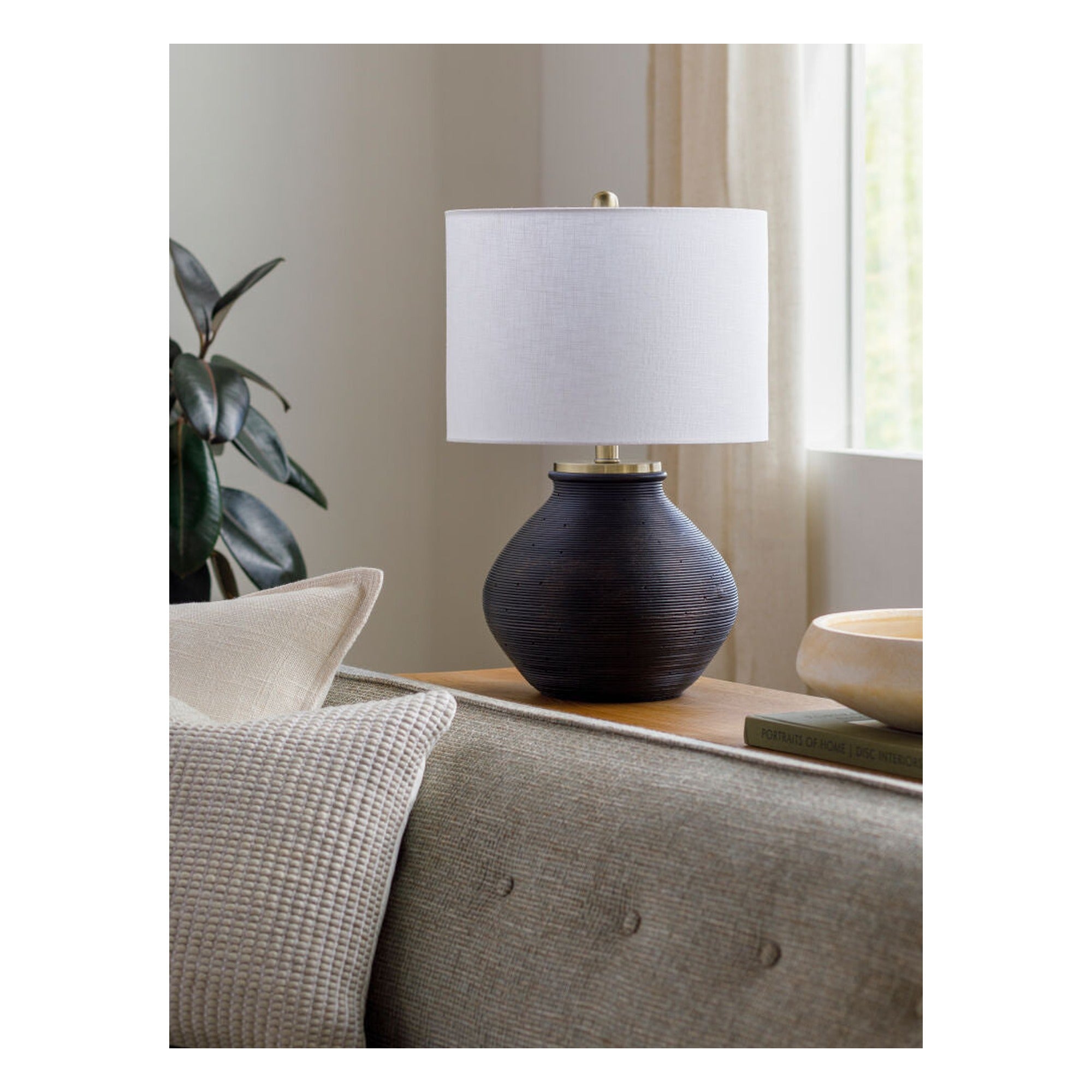 Brillo Accent Table Lamp BLO-004 - styleshot
