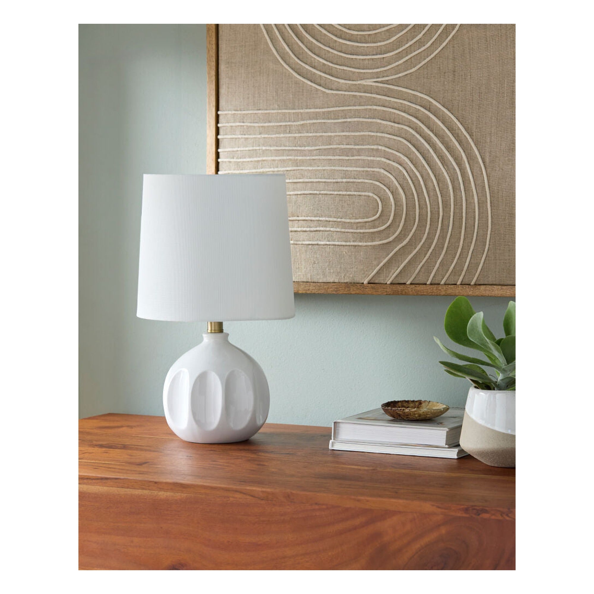 Bellune Accent Table Lamp BLUN-022 - styleshot