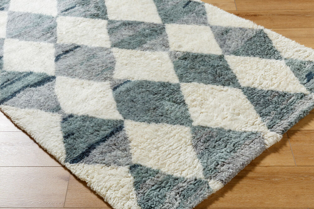 Beni Moroccan Handmade Rug BMC-2308 - corner