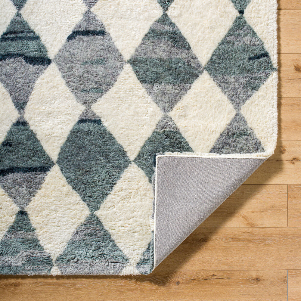 Beni Moroccan Handmade Rug BMC-2308 - fold