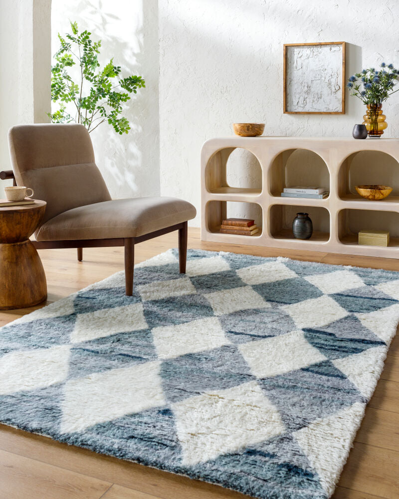 Beni Moroccan Handmade Rug BMC-2308 - roomscene