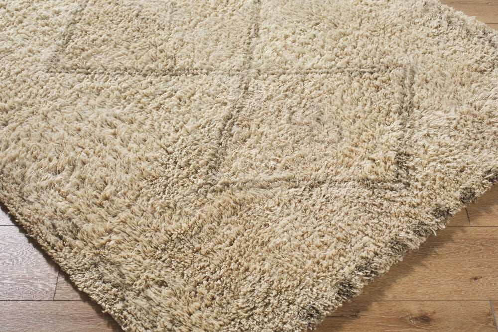 Beni Moroccan Handmade Rug BMC-2312 - corner