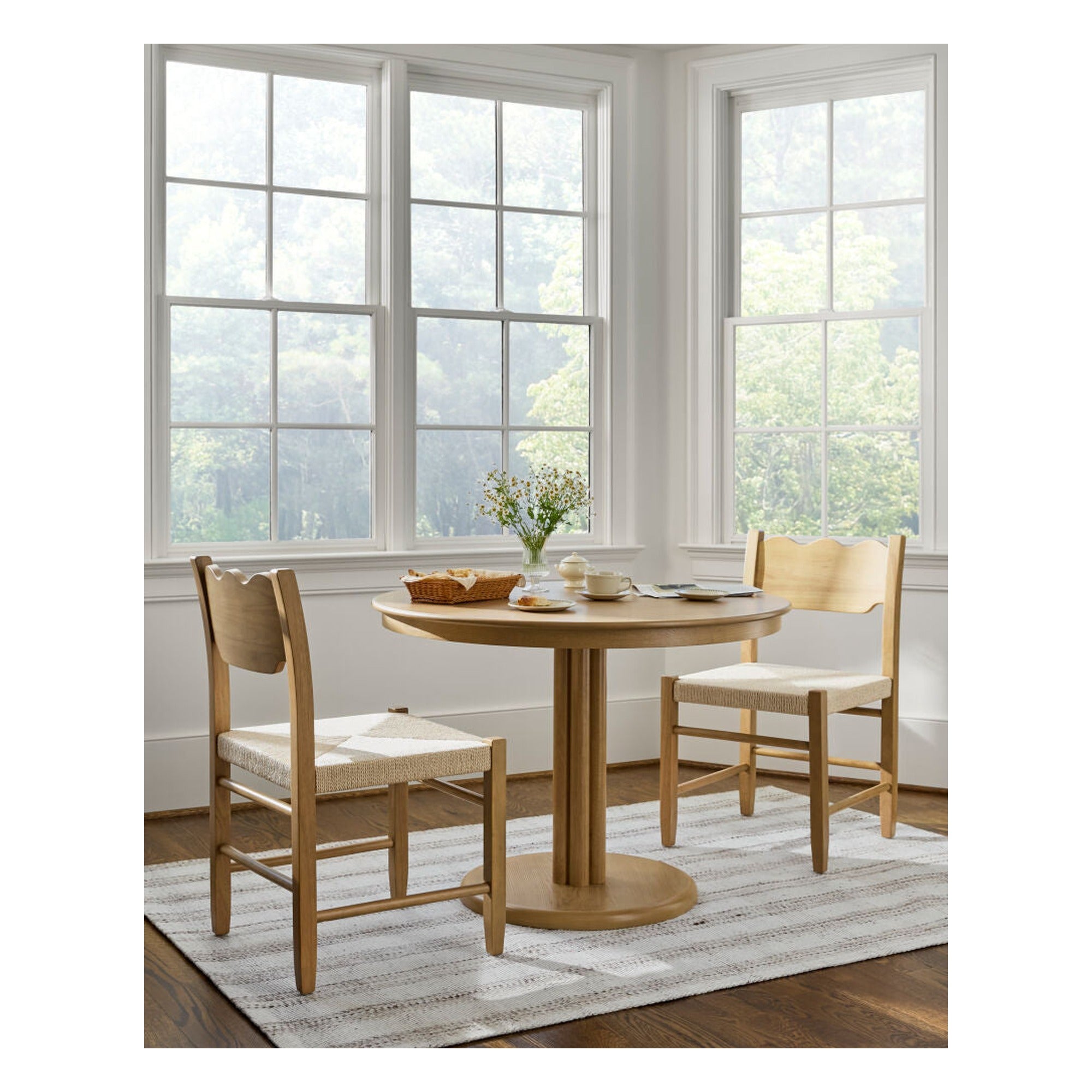 Arista Dining Table - styleshot
