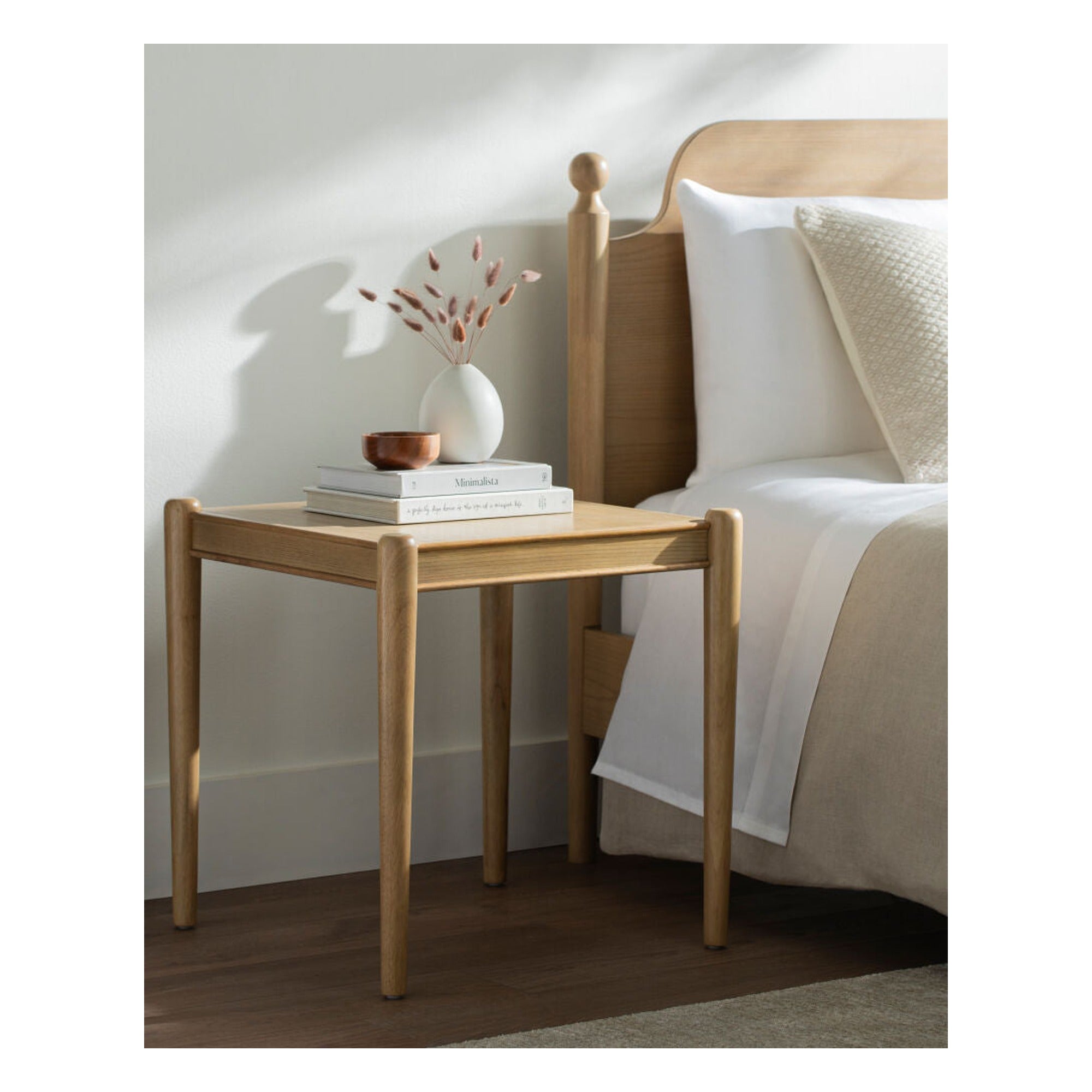 Brisa End Table BOBR-002 - styleshot