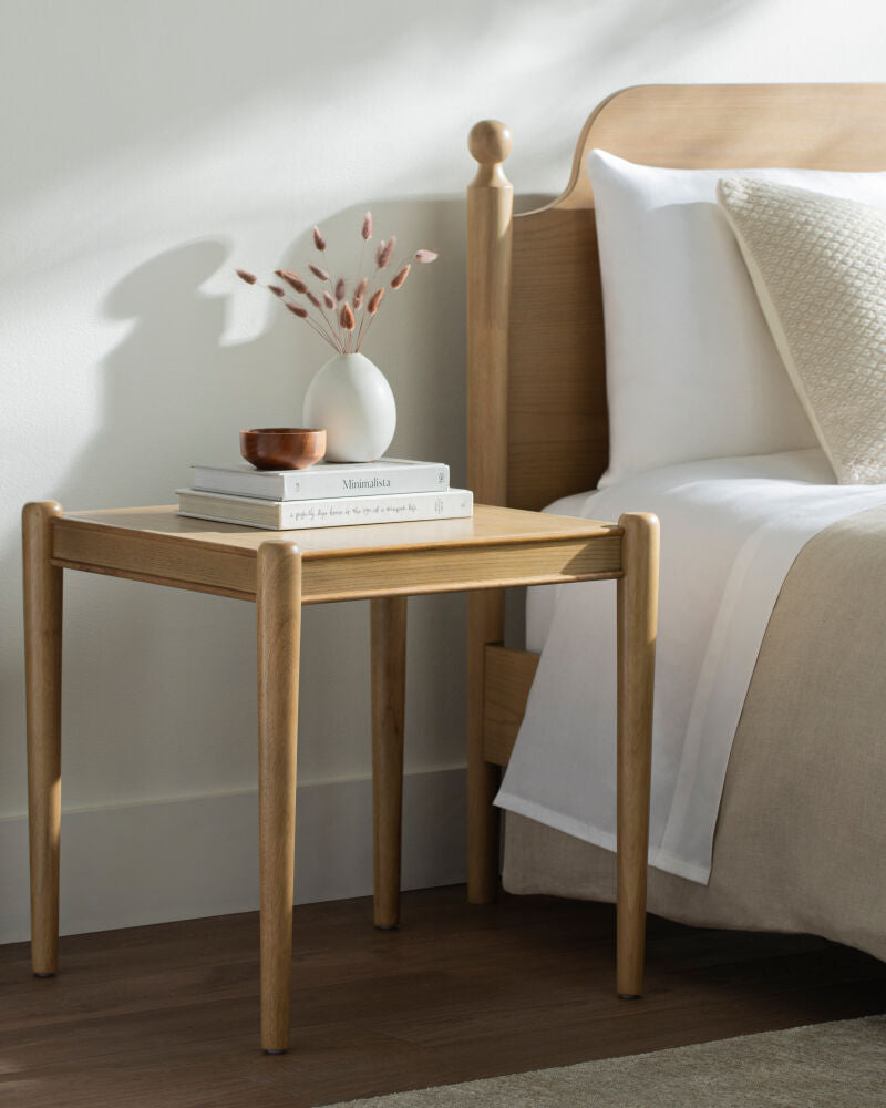 Brisa End Table BOBR-002 - styleshot