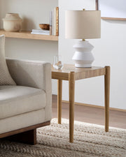 Brisa End Table BOBR-003 - styleshot