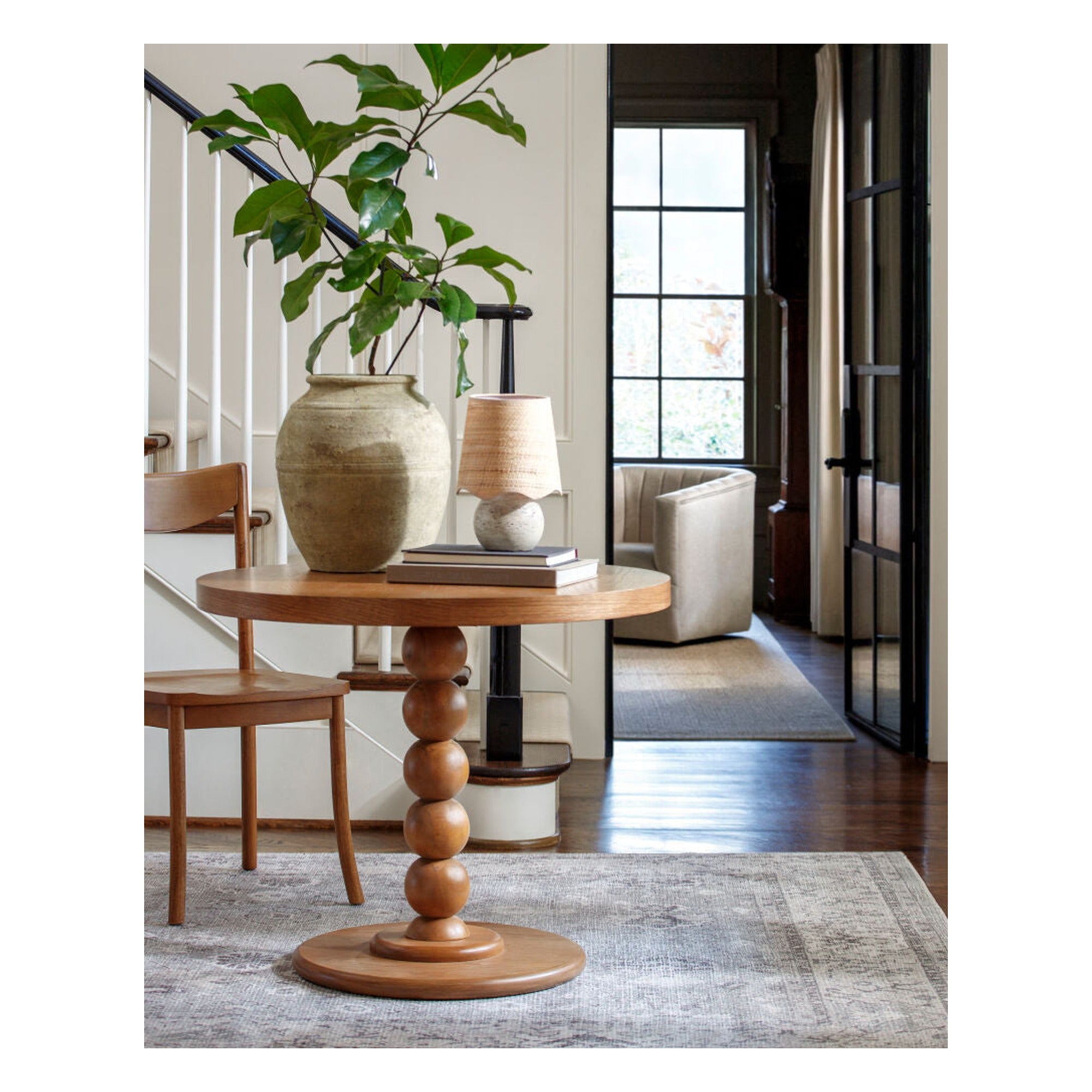 Aarush Vase - roomscene