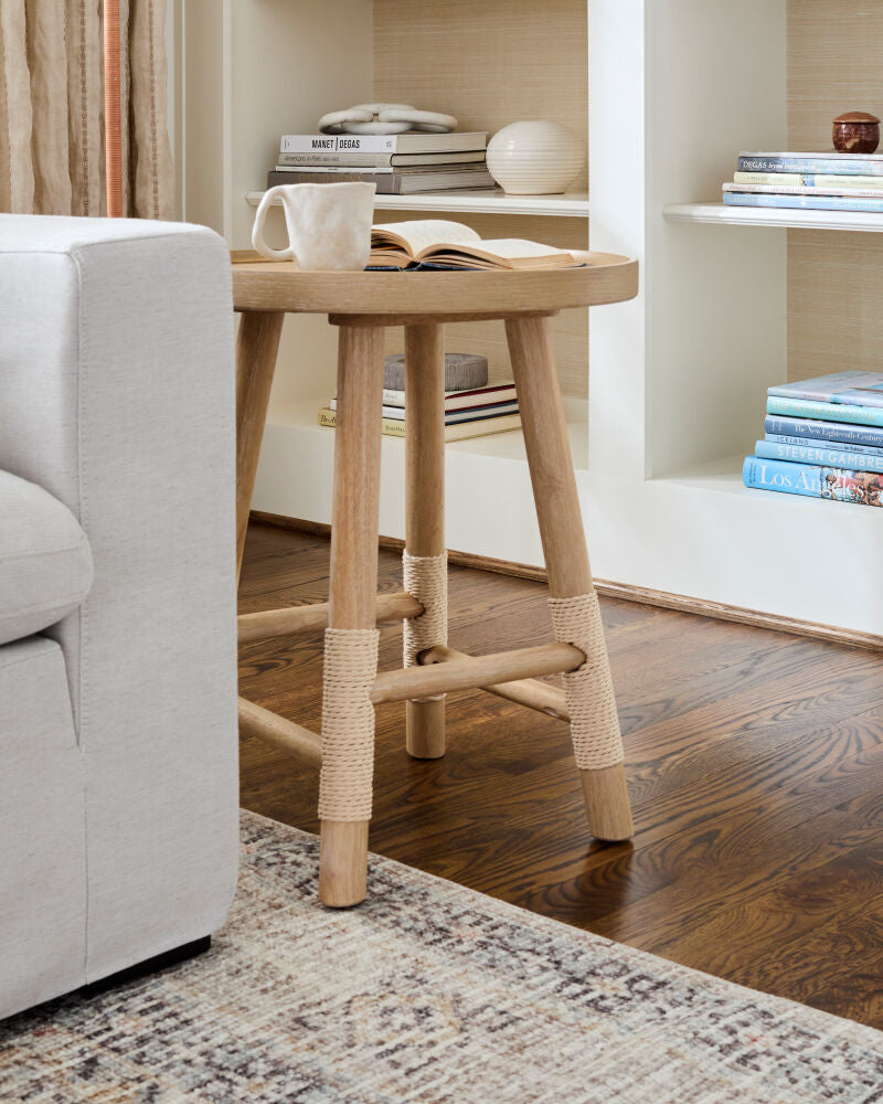 Esmarca End Table - roomscene
