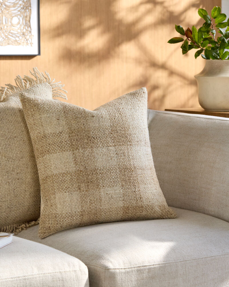 Ladera Accent Pillow BOLR-003 - styleshot