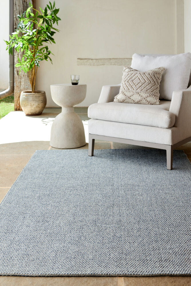 Birdie Denim/Light Gray Machine Woven Rug - roomscene