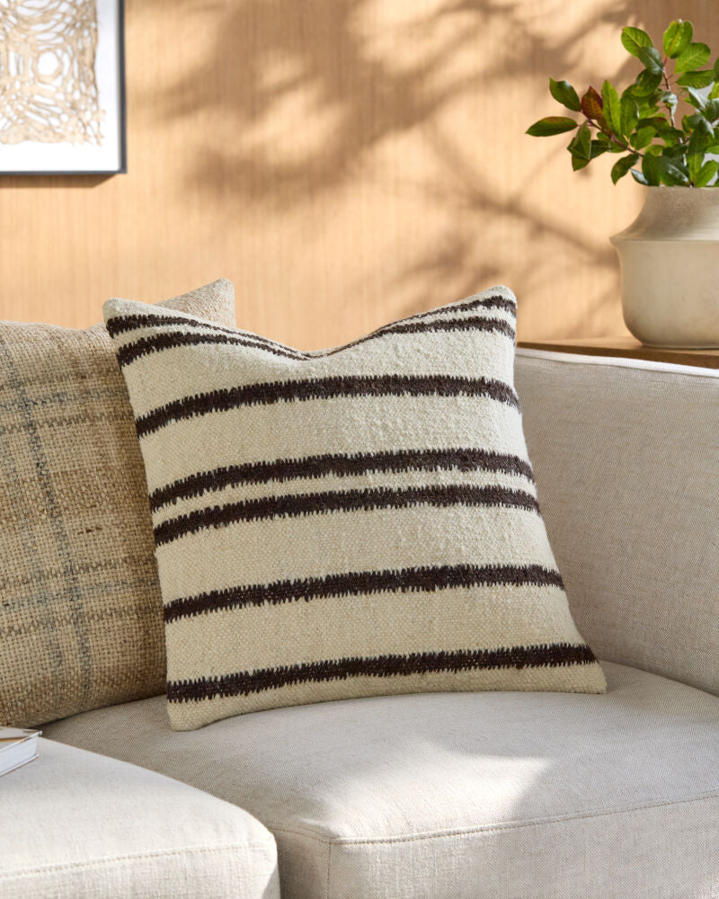 Solea Accent Pillow BOSE-002 - styleshot