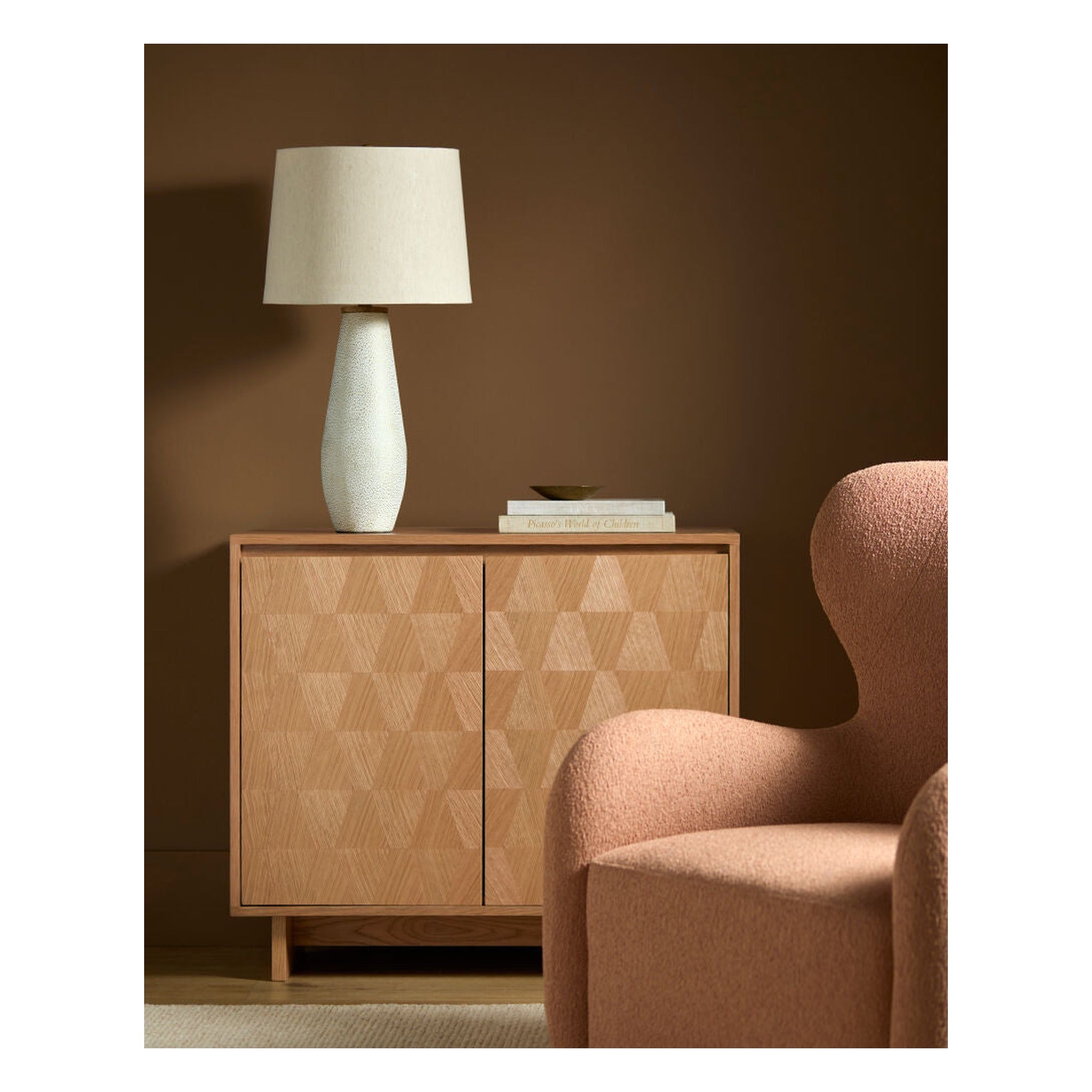 Ventana Cabinet BOVE-001 - styleshot