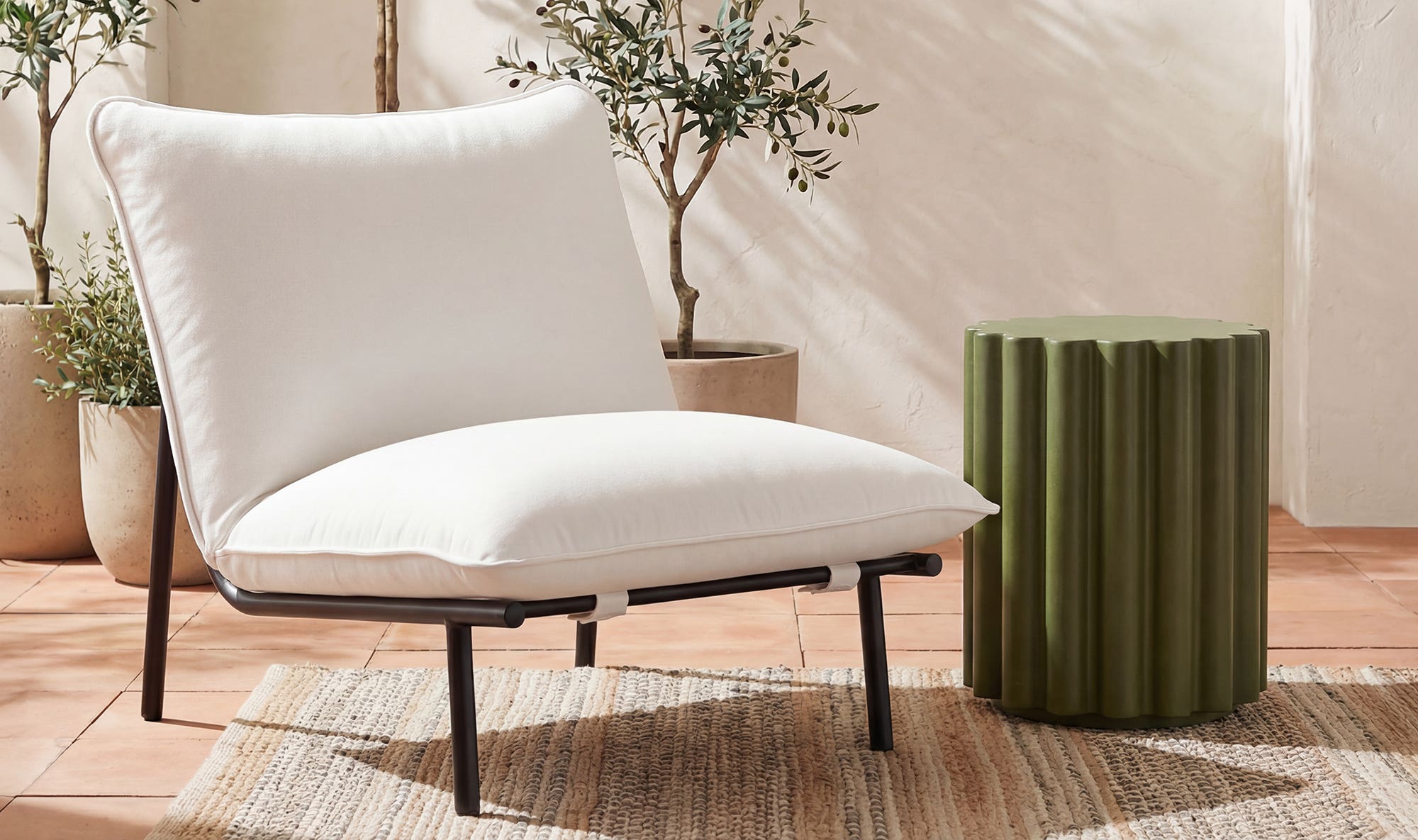 Taffy Accent Table Green by Moe's Home Collection - view 5