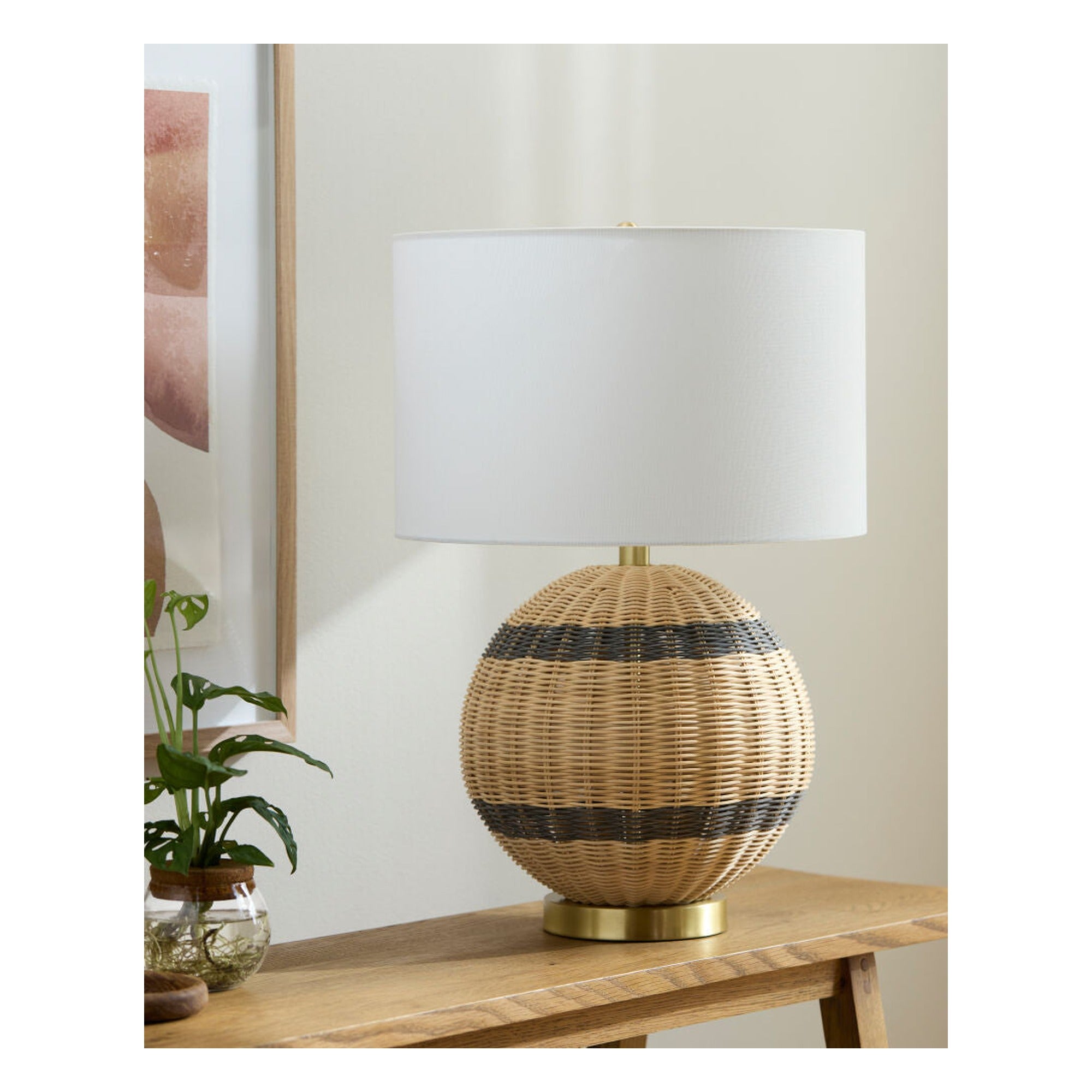 Briec Accent Table Lamp BRC-001 - styleshot