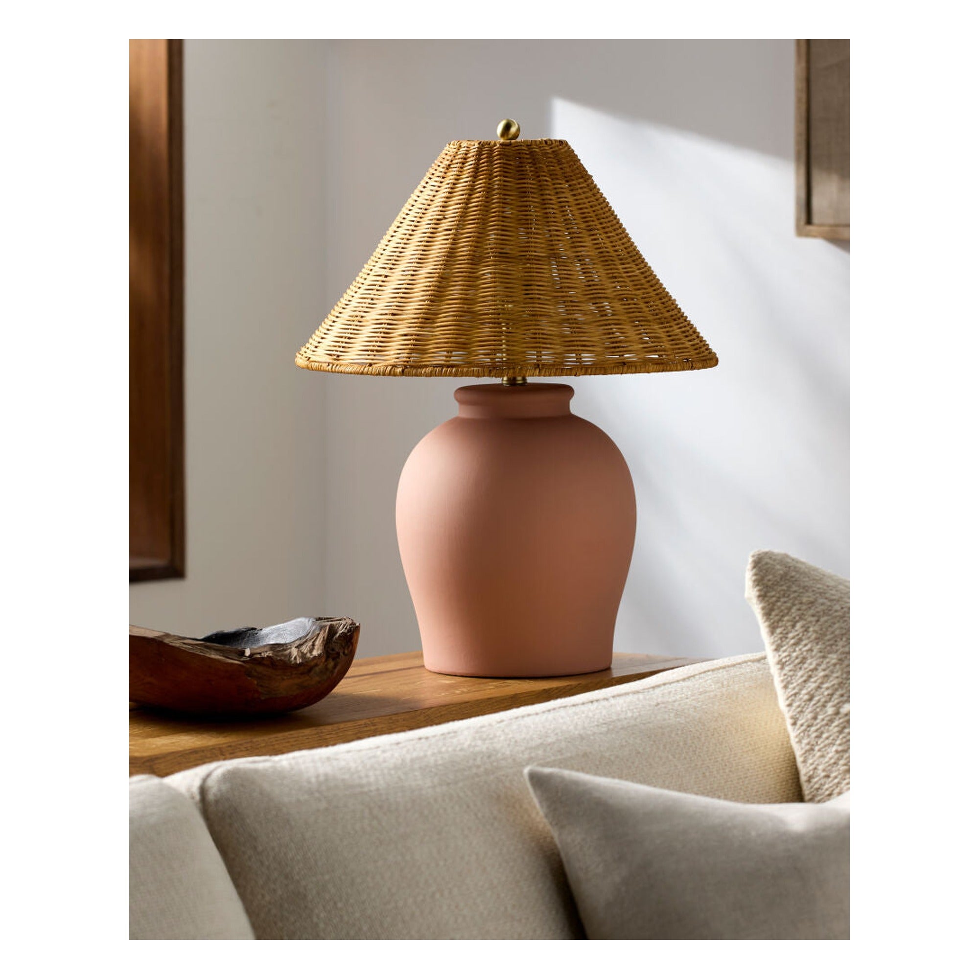 Besson Accent Table Lamp BSS-014 - styleshot