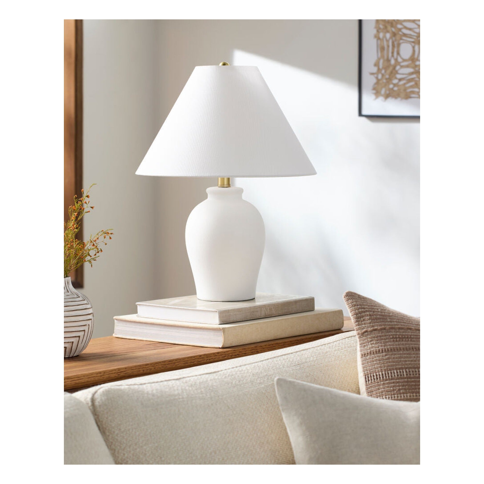 Besson Accent Table Lamp BSS-018 - styleshot