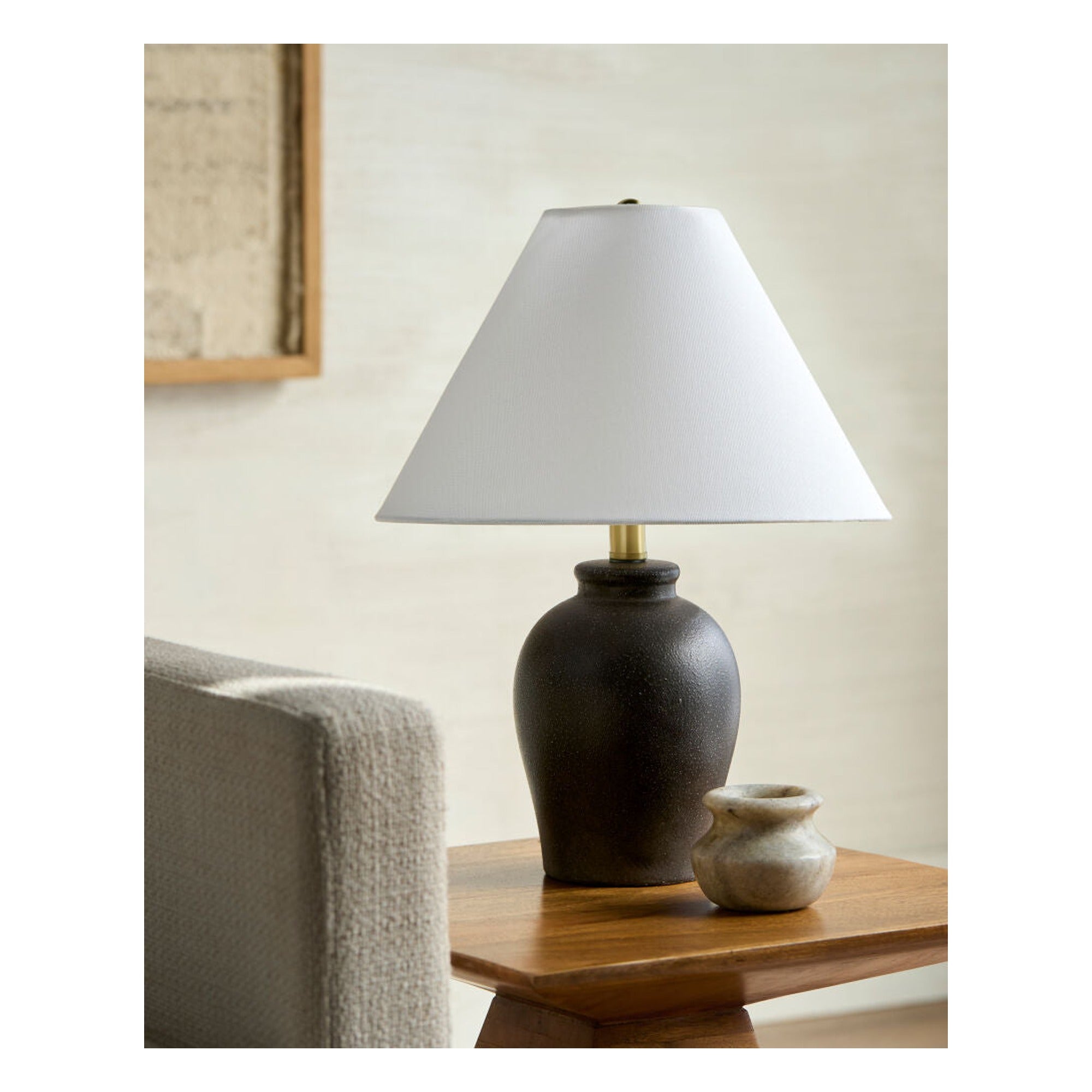 Besson Accent Table Lamp BSS-024 - styleshot