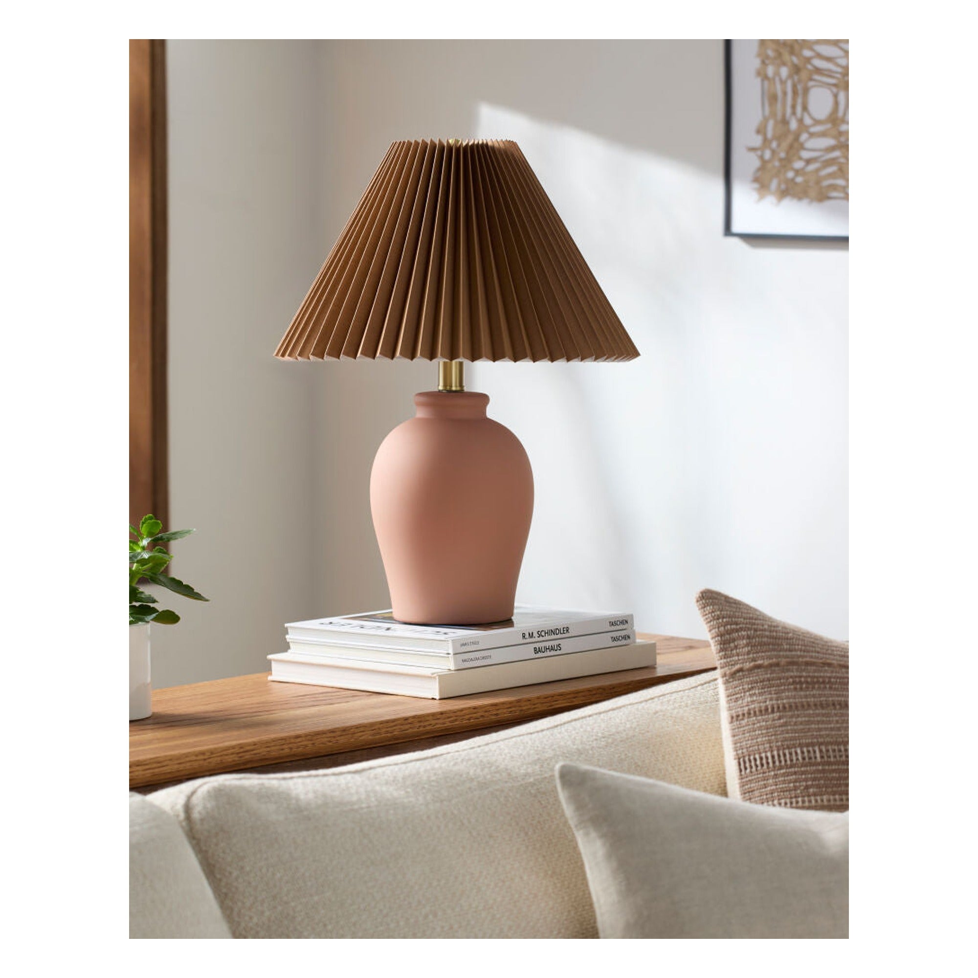Besson Accent Table Lamp BSS-028 - styleshot