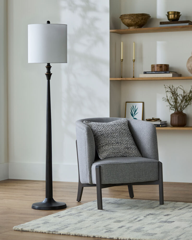 Bettiny Arc Floor Lamp - styleshot