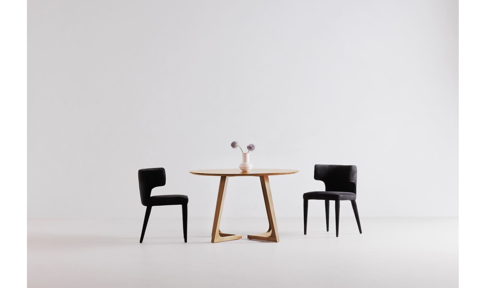 Godenza Round Dining Table Natural Oak by Moe's Home Collection - view 6