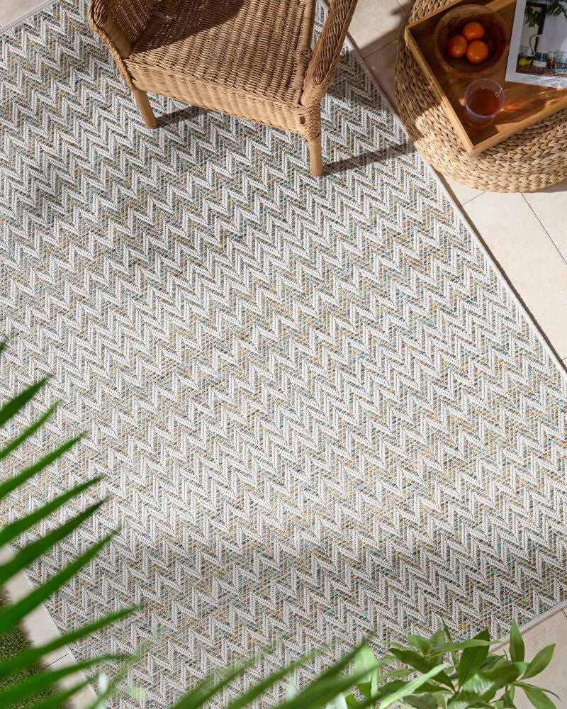 Crete Machine Woven Rug CEE-2300 - roomscene
