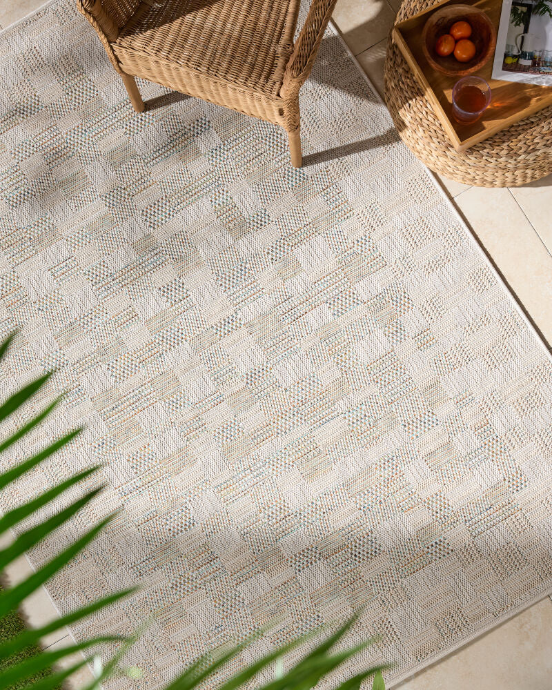 Crete Machine Woven Rug CEE-2310 - roomscene