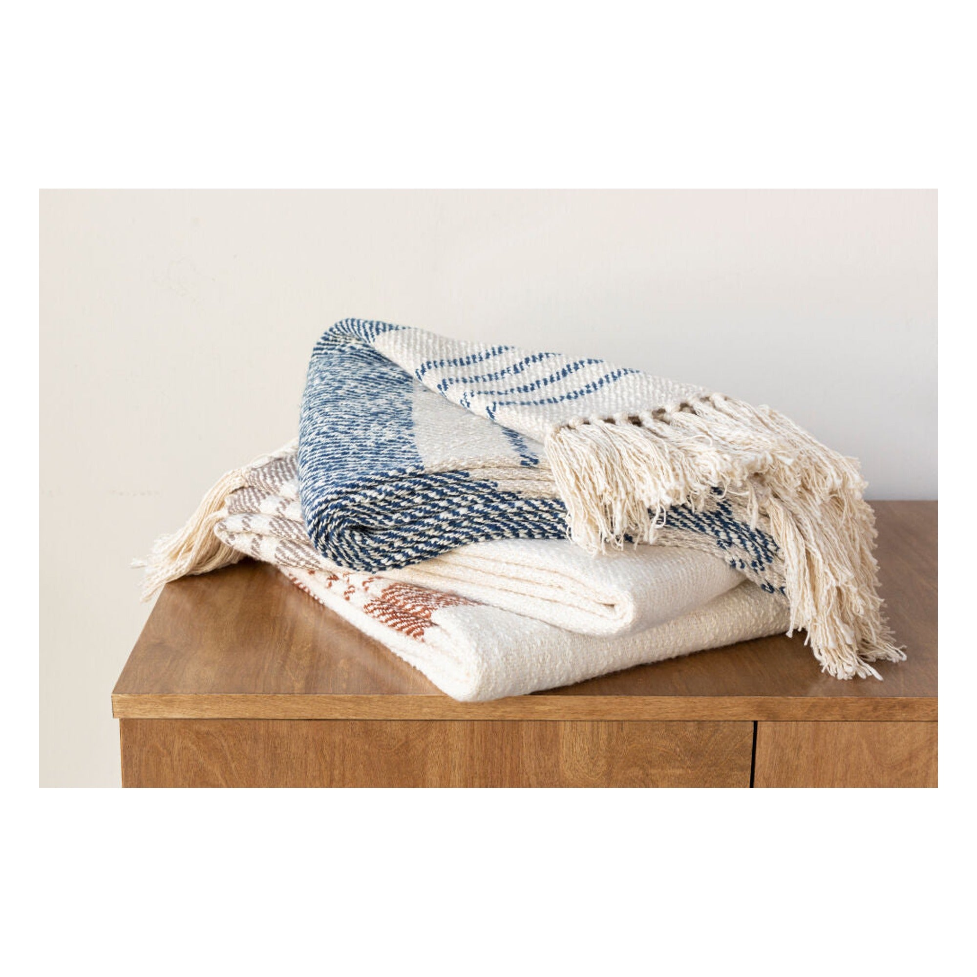 Chamonix Throw CMX-1002 - styleshot