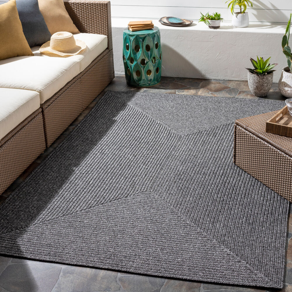 Chesapeake Bay Black Machine Woven Rug - roomscene