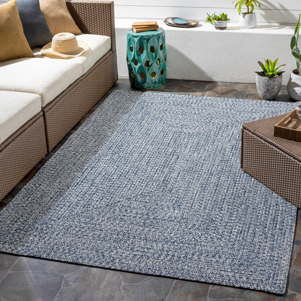 Chesapeake Bay Charcoal/Denim Machine Woven Rug - roomscene