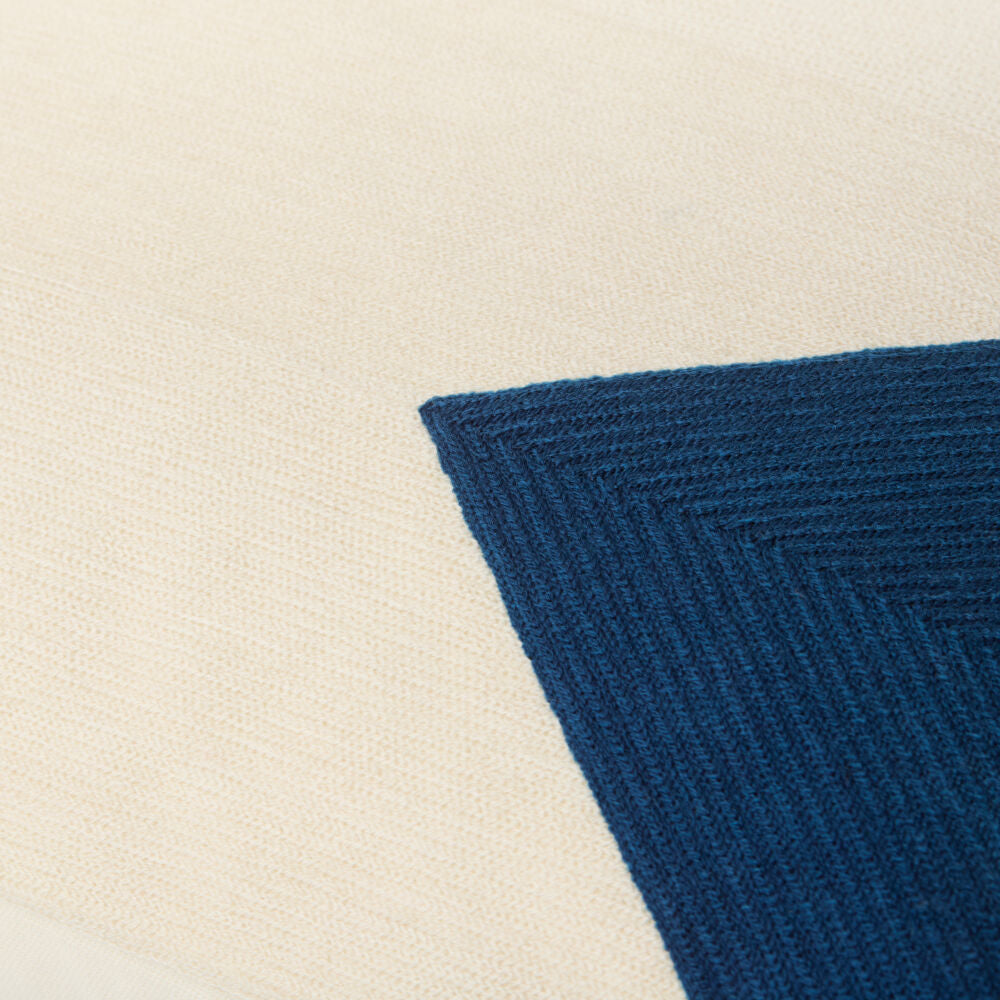 Curvea Accent Pillow CRV-002 - texture