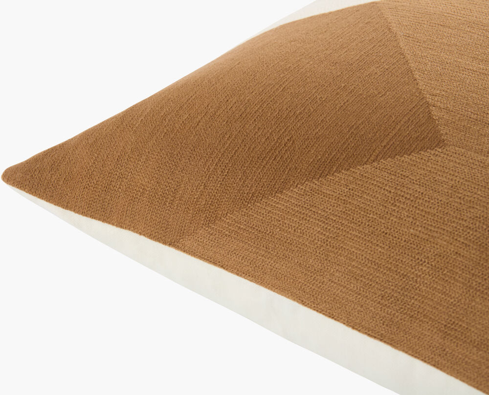 Curvea Accent Pillow CRV-003 - corner