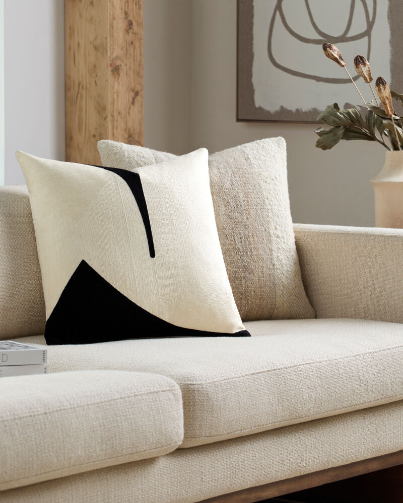 Curvea Accent Pillow CRV-004 - styleshot