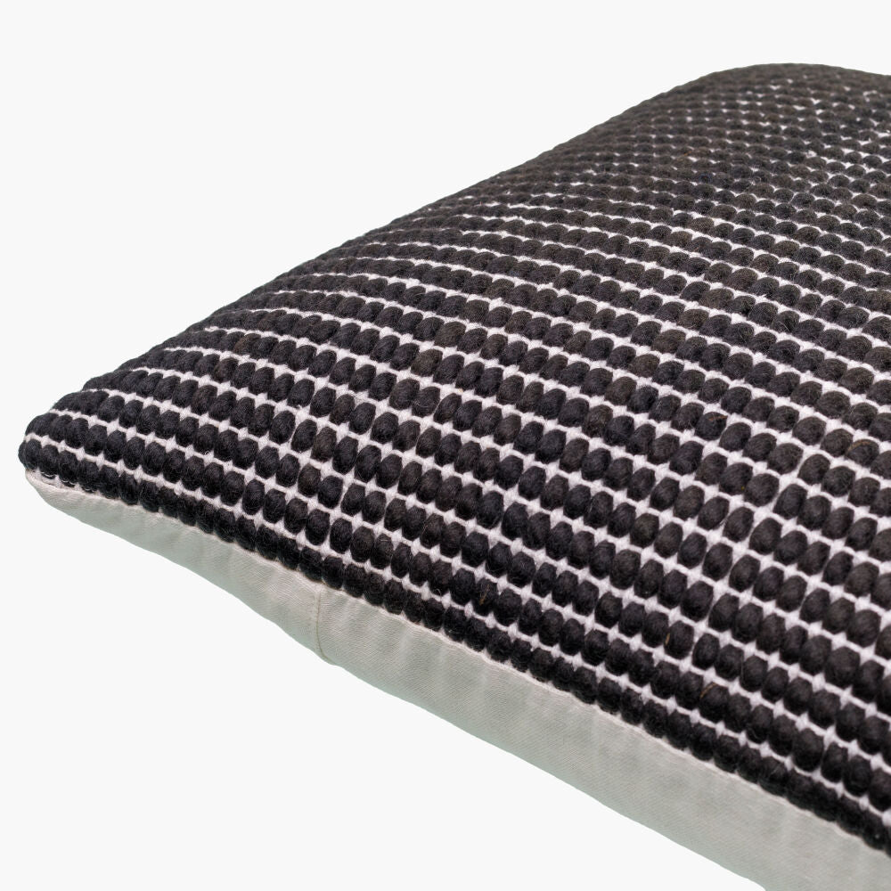 Chunky Grid Lumbar Pillow CUG-001 - corner