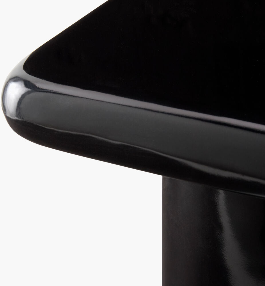 Delmer End Table DLMR-001 - corner