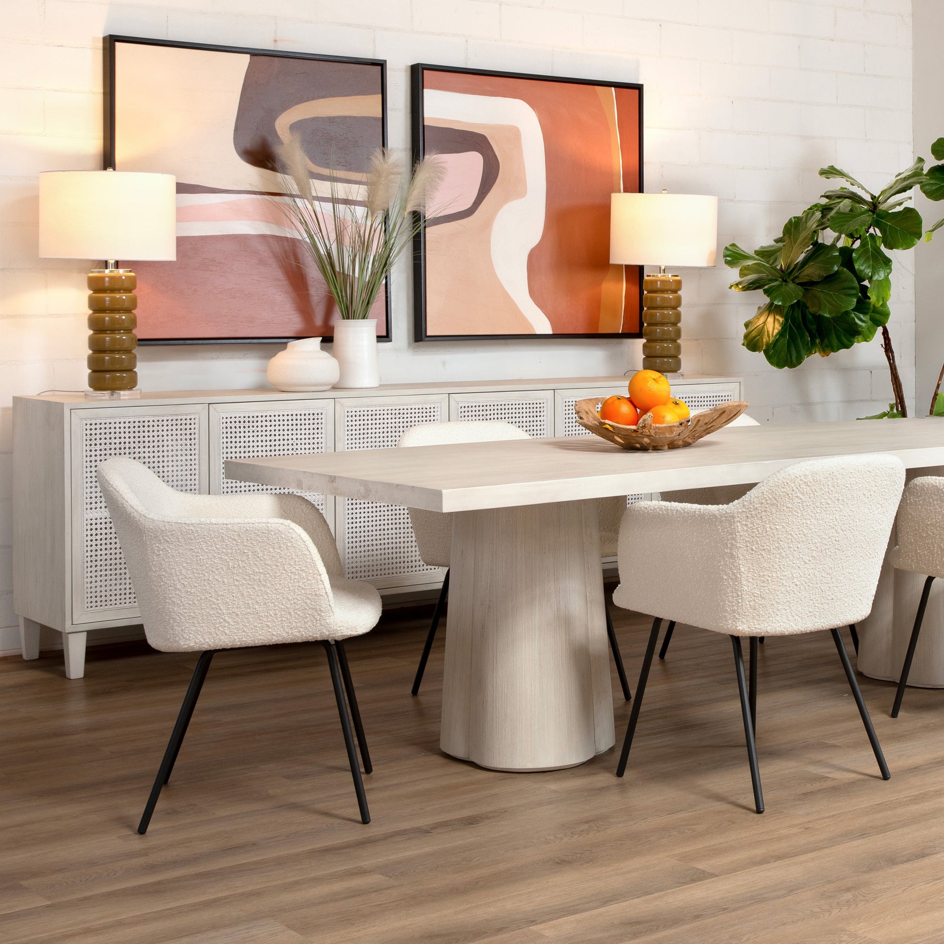 Arya Dining Table